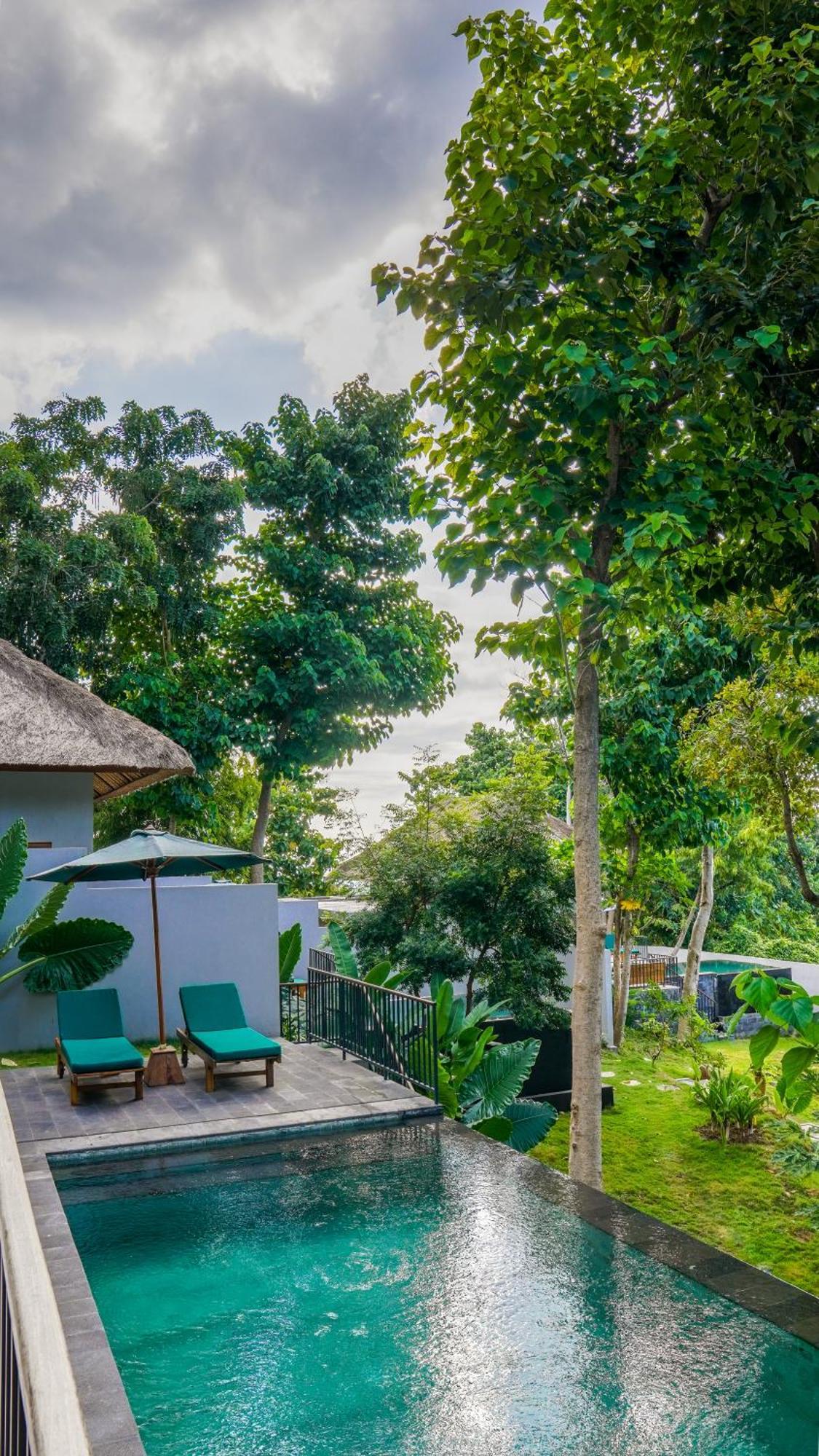 Sanglung Villas & Suites Kubutambahan  Rom bilde