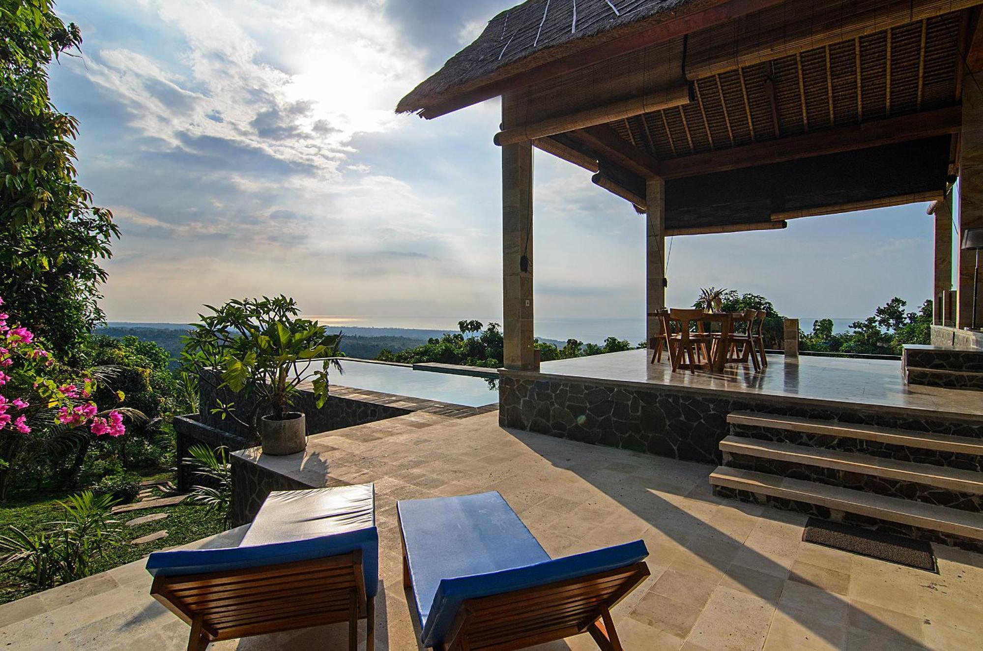Sanglung Villas & Suites Kubutambahan  Rom bilde